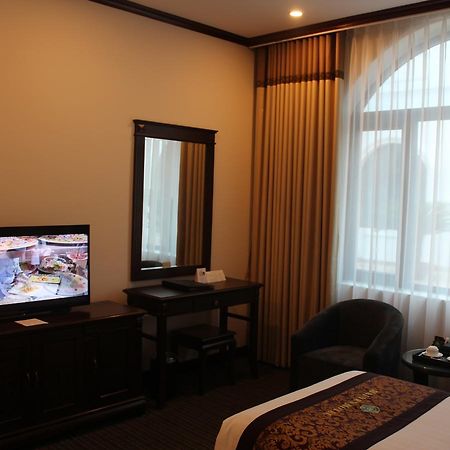 Hai Yen Luxury Hotel Cam Pha Exterior photo