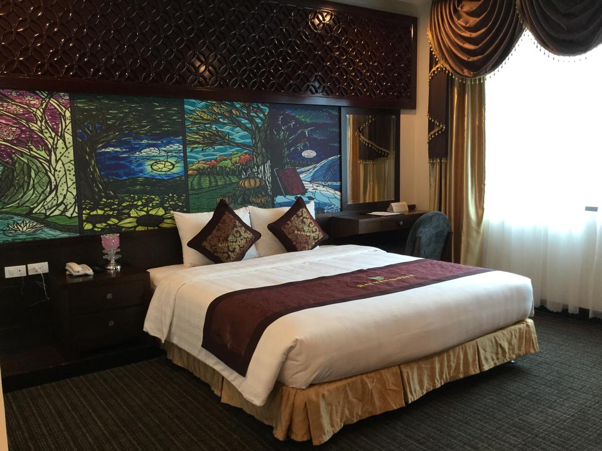 Hai Yen Luxury Hotel Cam Pha Exterior photo